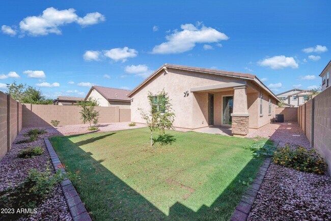 Building Photo - 9863 E Tungsten Dr