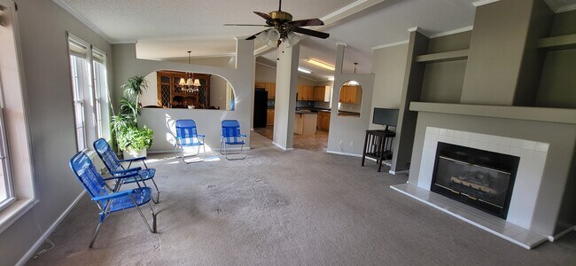 Building Photo - 338 Hicks Farm Rd