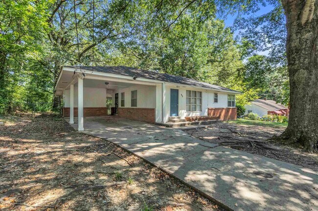 Building Photo - 800 Lydgate Rd