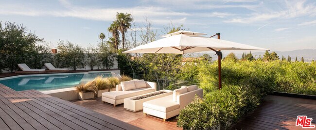 Building Photo - 3382 Scadlock Ln