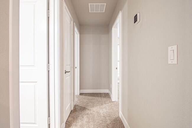 Building Photo - 2510 Outlaw Ct