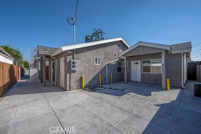 Building Photo - 6237 Agnes Ave