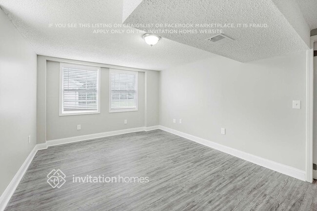 Building Photo - 640 Des Moines Dr