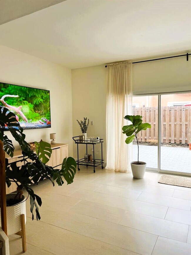 Building Photo - 14305 SW 57th Ln