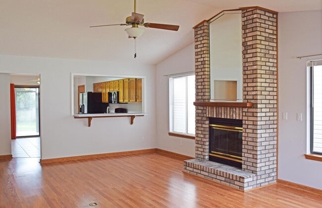 Building Photo - 3906 Summerwood Ct