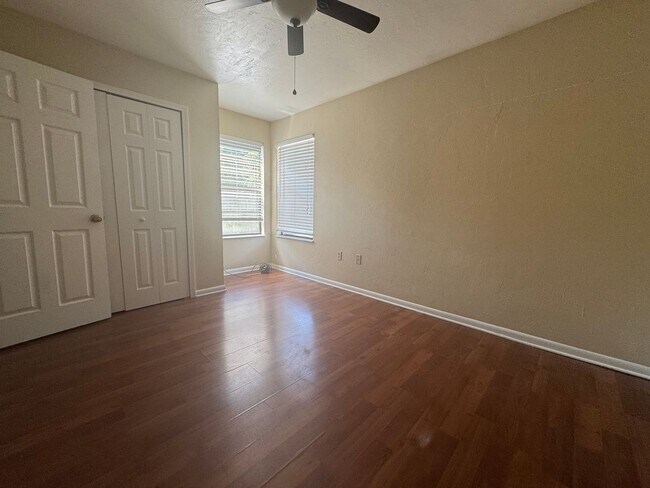 Building Photo - 3/2 in Marchwood !