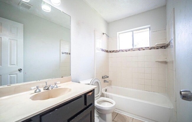 Building Photo - 6606 Felgate Creek Ct