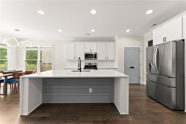 Building Photo - 5255 Candun Cir