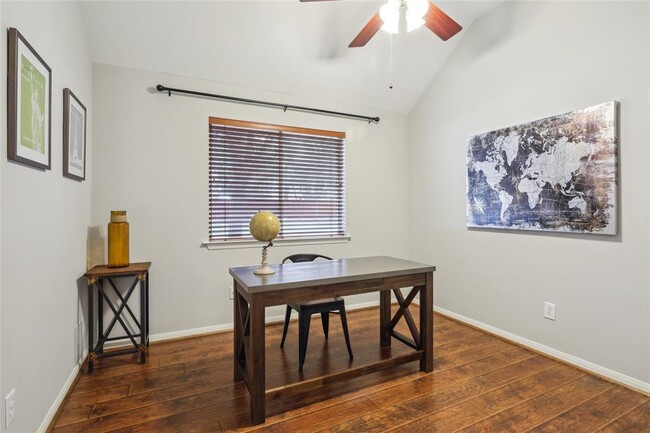 Building Photo - 183 N Millport Cir