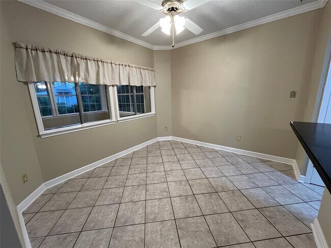 Building Photo - 13406 Briar Hollow Dr