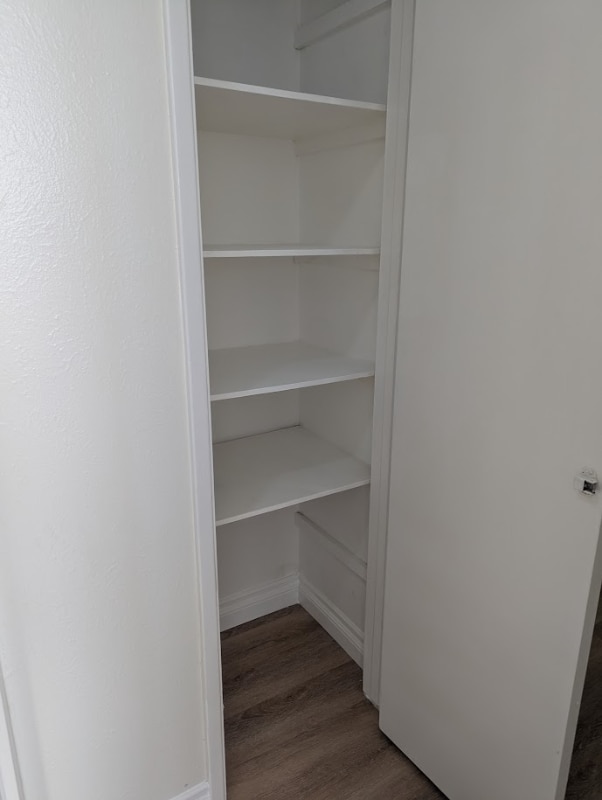 Building Photo - 216 Melrose Dr