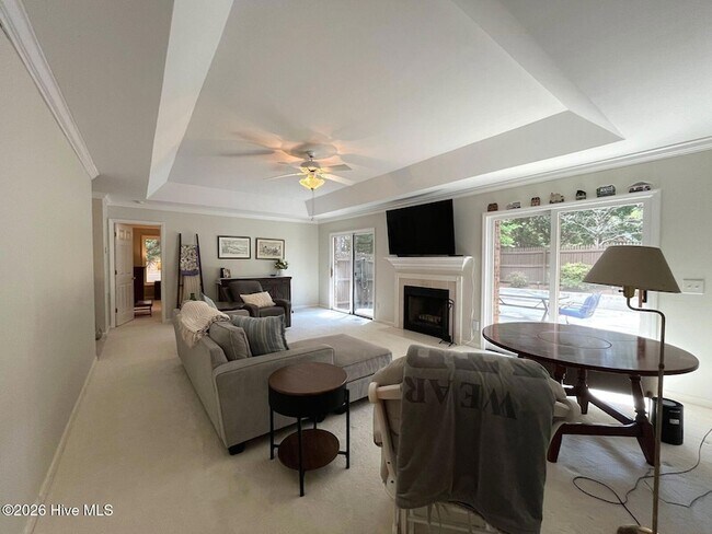 Building Photo - 100 Bridle Path Cir