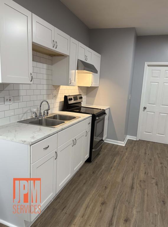 Building Photo - 10 Joyce St