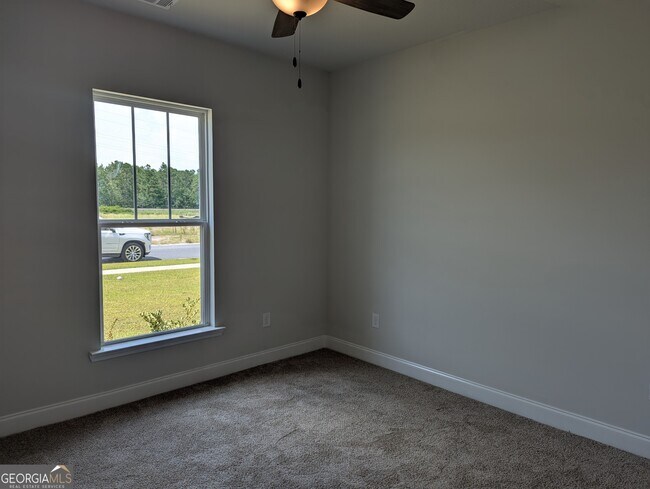 Building Photo - 111 Susan Dr