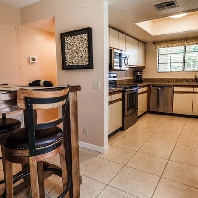 Building Photo - Stylish Palm Springs Oasis with Private Po...