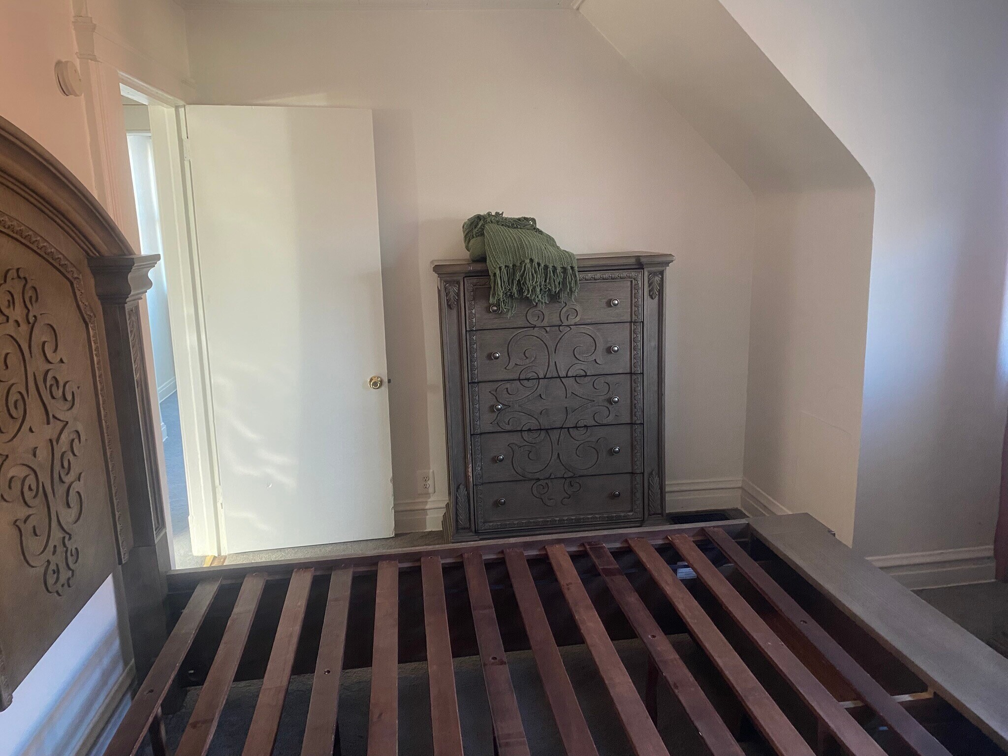 Building Photo - 3337 W 114th St