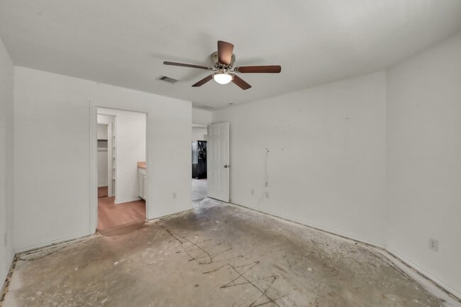 Building Photo - 11130 N Lake Mist Ln