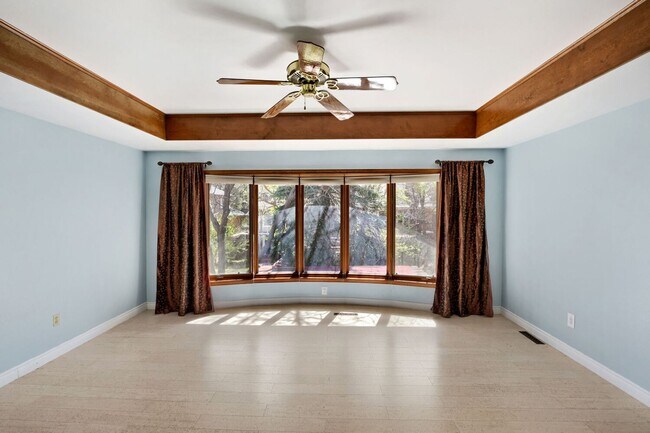 Building Photo - Outstanding Heritage Greens residence that features a spacious and airy layout that blends tradit...