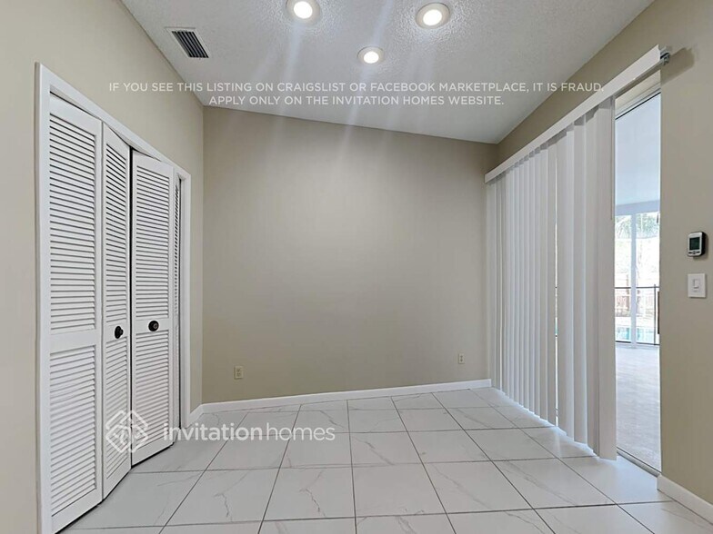 Building Photo - 9421 Larkbunting Dr