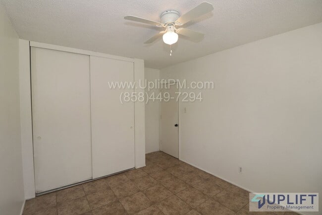 Building Photo - 3434 Monroe St