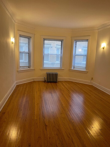 Building Photo - 6964 Sheridan N Rd