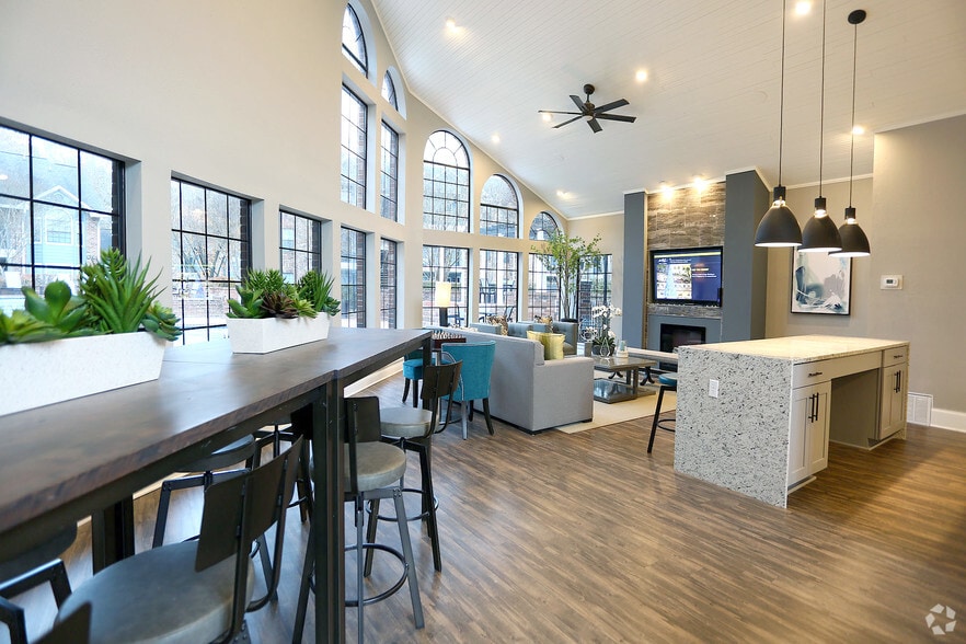 Chesapeake Bay 550 St Michaels Way Newport News VA 23606 Apartment