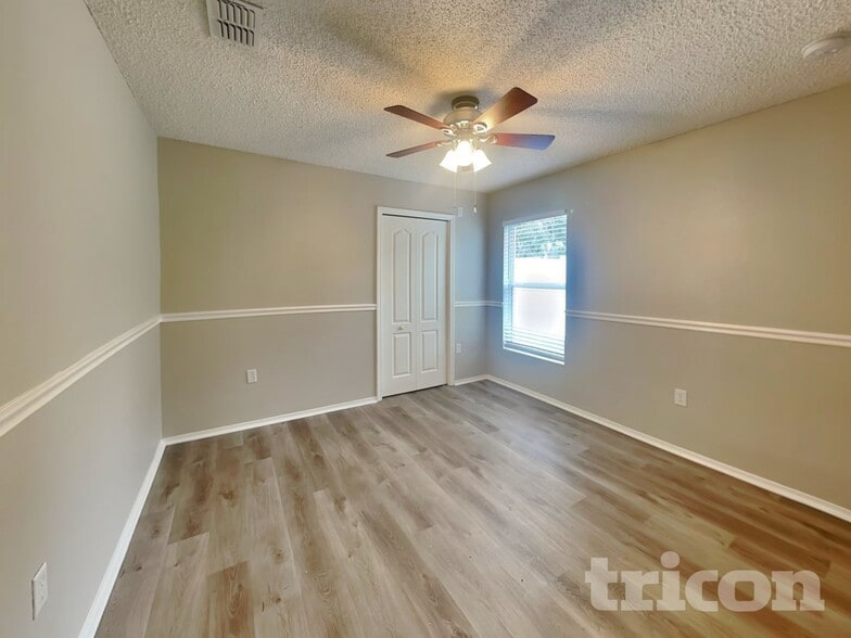 Building Photo - 1617 Taylor Brooke Dr