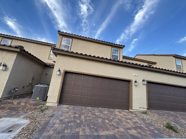 Back - 2485 Rofrano Pl