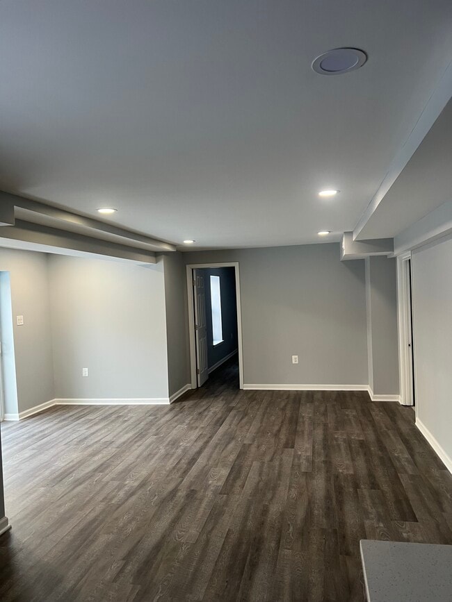 Building Photo - 12204 Clear Creek Dr