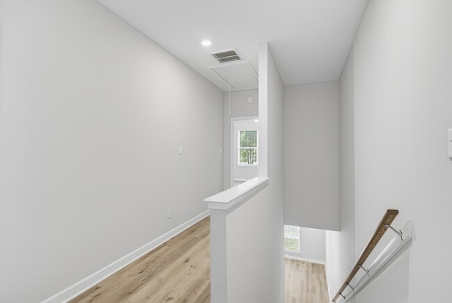 Building Photo - 649 Patterson St