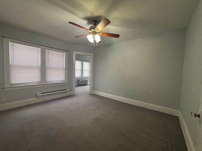 Building Photo - Ludlow2921