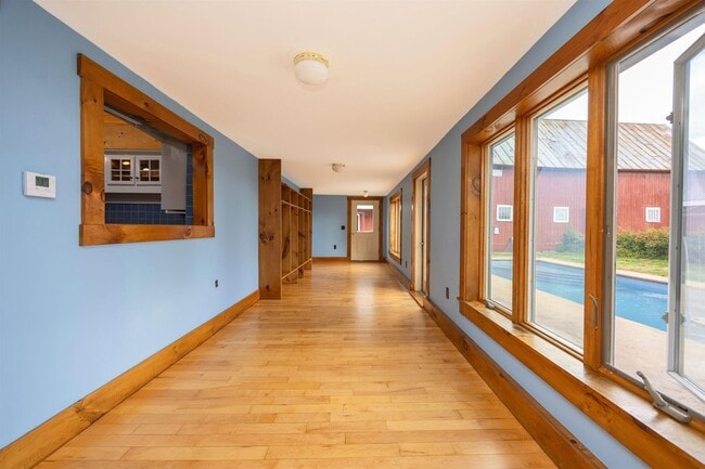 Building Photo - 2169 Green Bay Loop