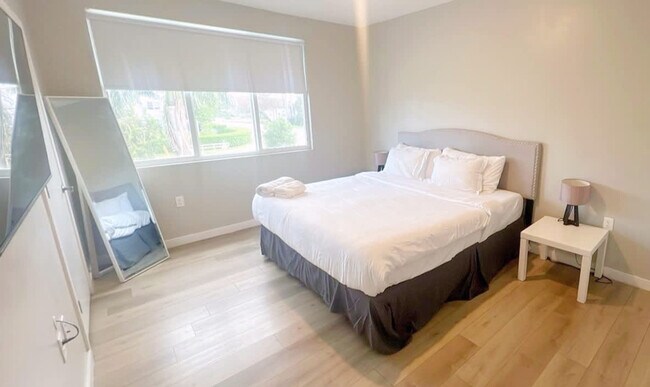 Building Photo - 171 NW 158th St