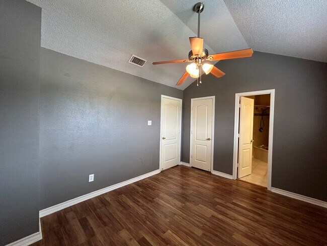 Building Photo - North Richland Hills Homes for Rent