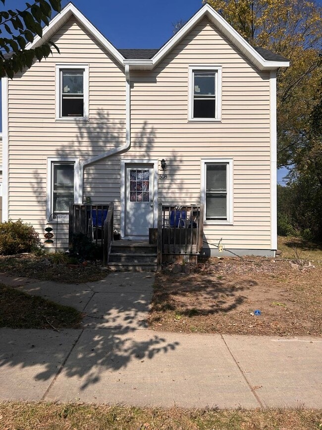 Building Photo - 508 Vine St