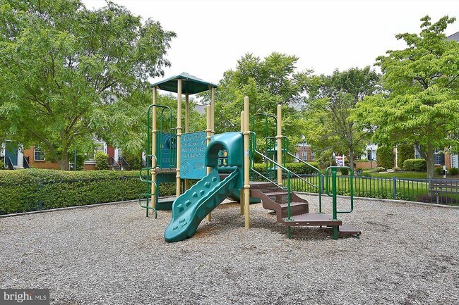 Building Photo - 164 Kendrick Pl