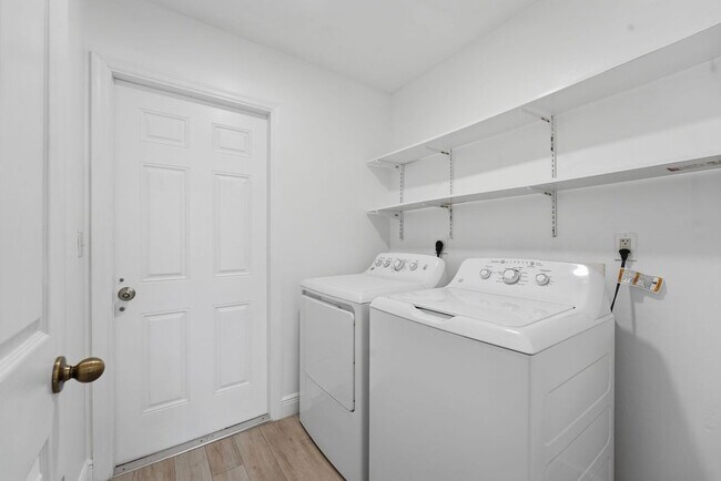 Building Photo - 1309 SW 29th St