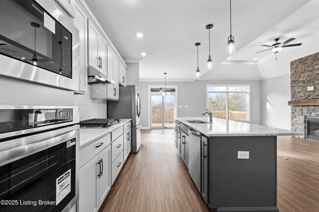 Building Photo - 5919 Ruby Fls Dr