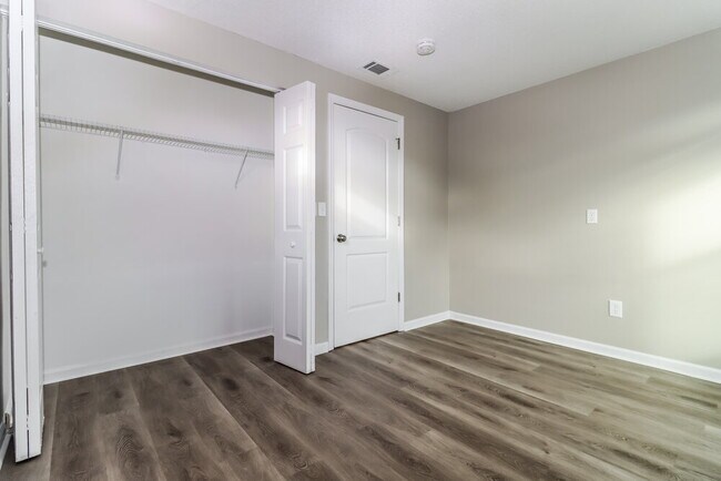 Building Photo - 12219 Hidden Brook Dr