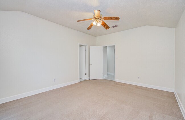 Building Photo - 16963 Nevisway St