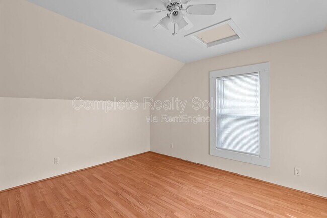 Building Photo - 409 Harrison Ave