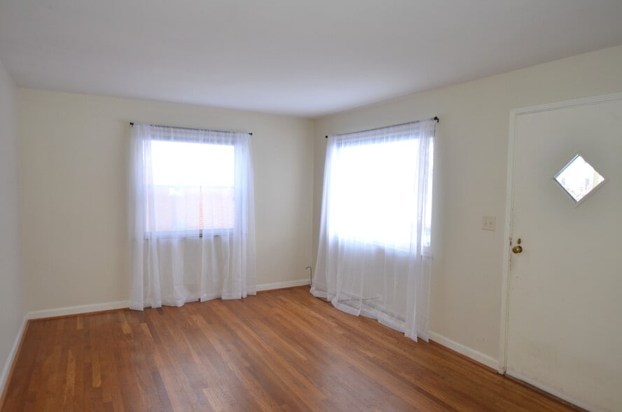 Building Photo - 7297 Chetbert Dr