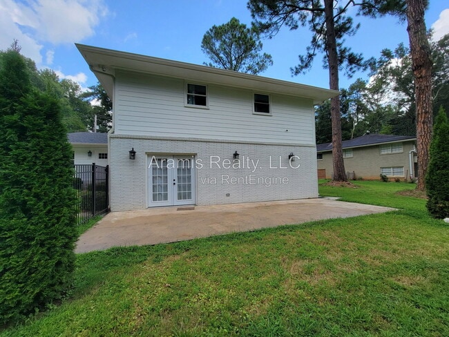 Building Photo - 2376 Spring Creek Rd