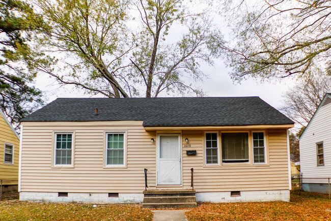 Building Photo - 2019 S Whitehill Dr