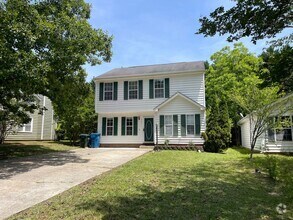 Building Photo - Wonderful location for this 3 bedroom 2.5 ...