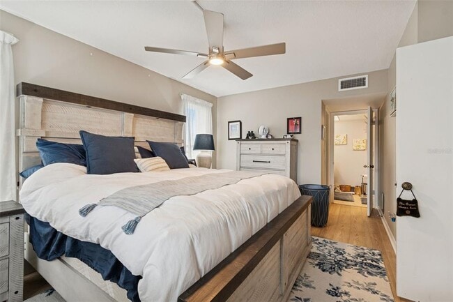 Building Photo - 5220 Brittany Dr S