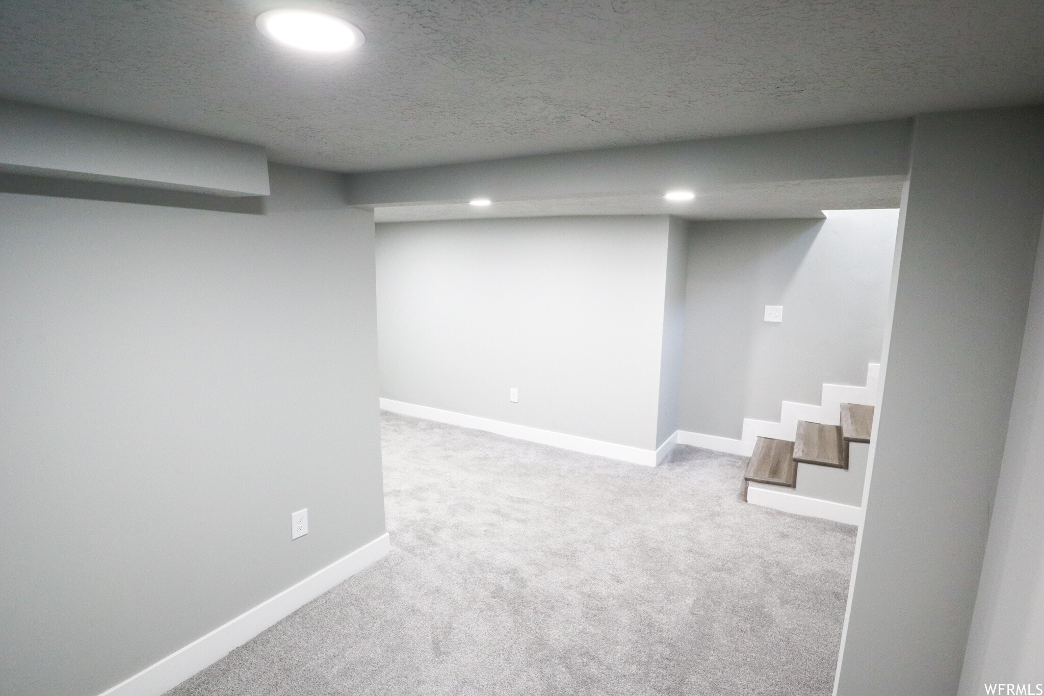 Building Photo - 948 E Atkin Ave