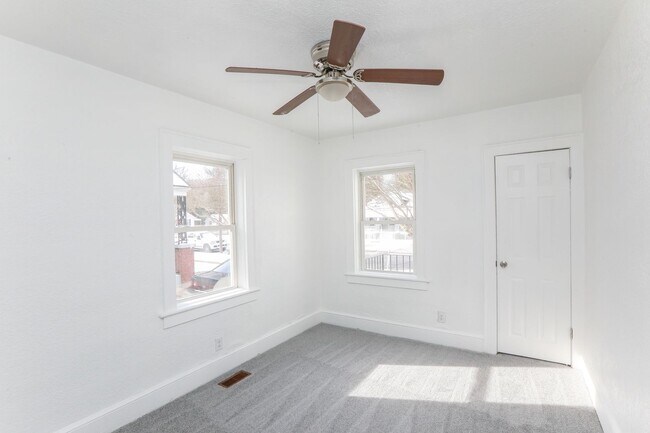 Building Photo - Beautiful Cape Cod Style home for Rent!  BONUS MILITARY / FIRST RESPONDER DISCOUNT!