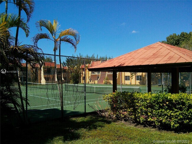Building Photo - 13751 SW 90th Ave