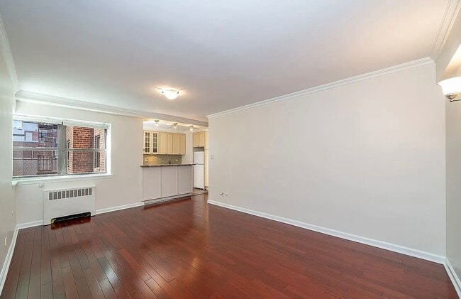 Building Photo - 25-10 31st Ave